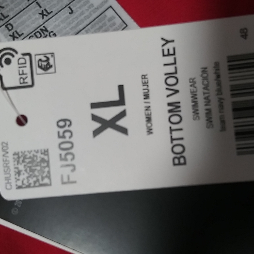 NEW Adidas bottom swim volley. - Picture 9 of 10